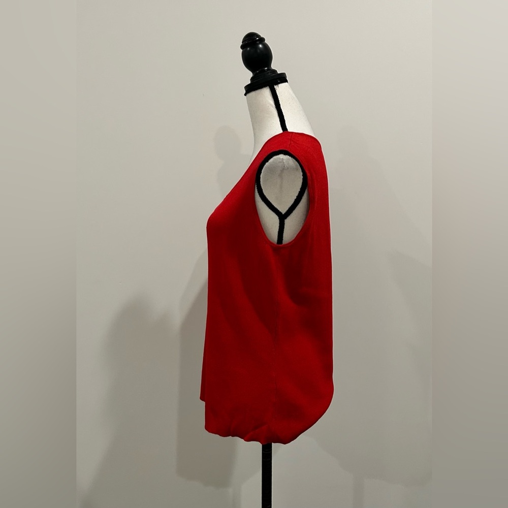 Jones New York Sleeveless Sweater - Picture 2 of 3